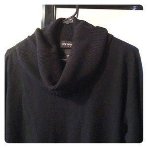 Black sweater, large neck
